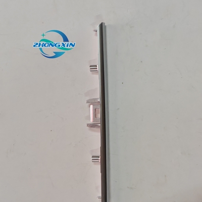 Une bande de garniture lumineuse dans la grille avant SA3HE-2803745/71 pour BYD SONG PLUS Upgrade